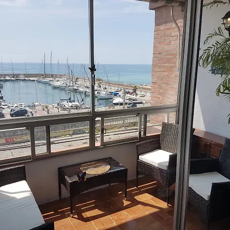 Lydia's Port Nautic & Apartment